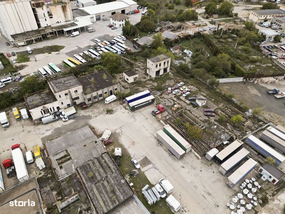 Clădiri industriale cu teren 6820mp