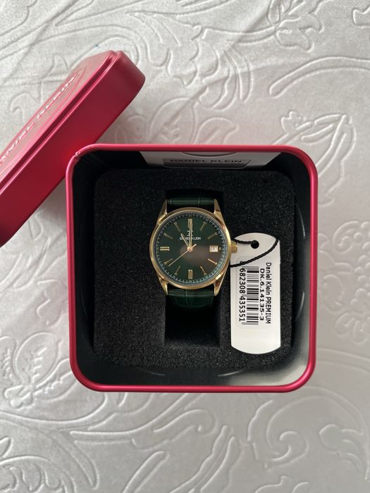 Новые Женские Часы