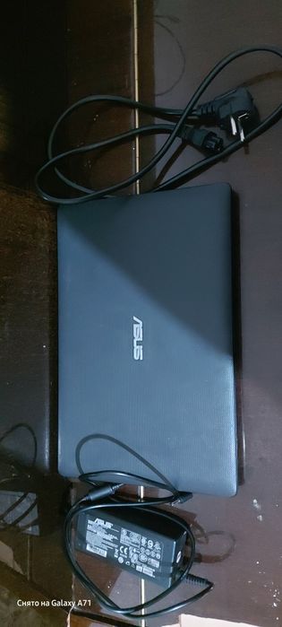 ASUS ноутпук не игравой