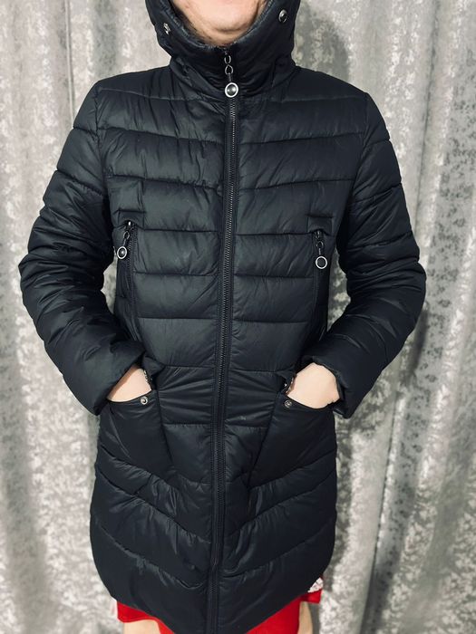 Продам зимние куртки