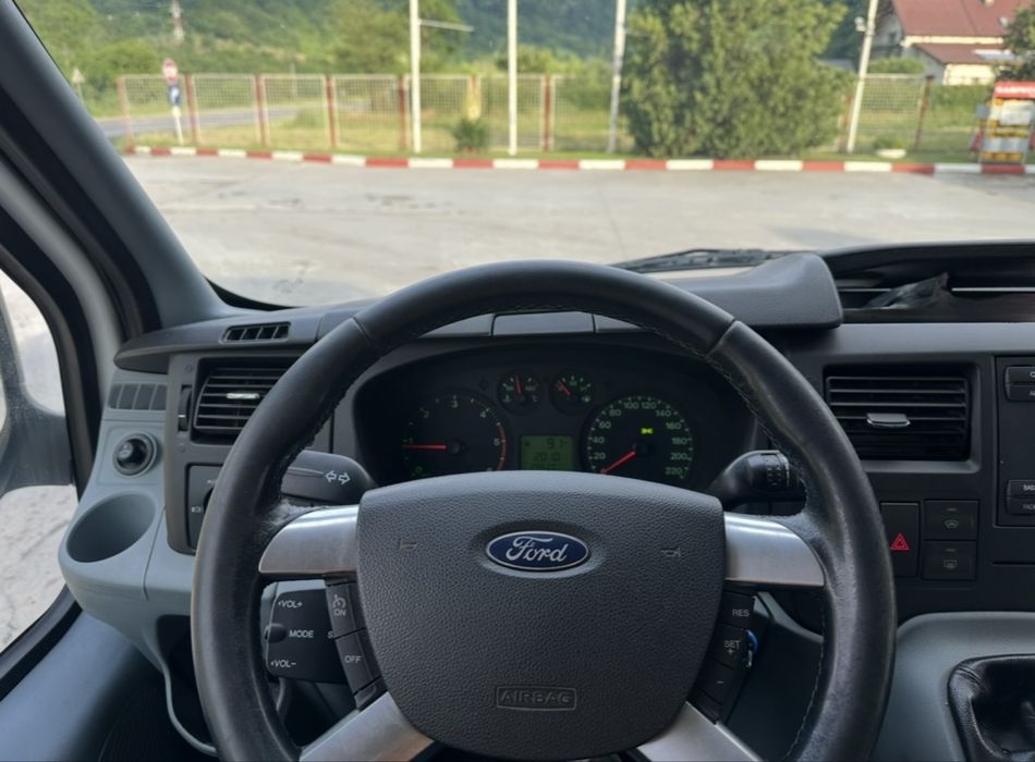 Ford Transit 9 Locuri 2012/ 2.2TDCI 125PS/ Klima