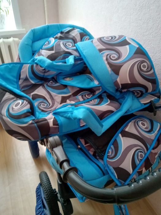 Продам детскую коляску