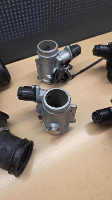 Clapeta admisie  BMW R1200GS R1200RT R1200R R1250GS TPS senzor clapeta