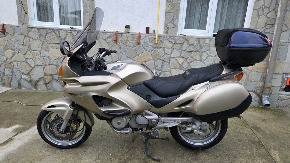 Honda Deauville 650cm foarte bună