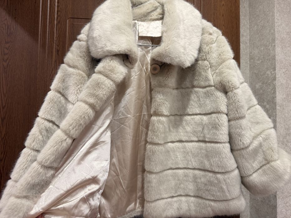 Дамско палто с косъм М/Л