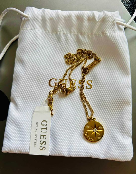Дамско колие Guess