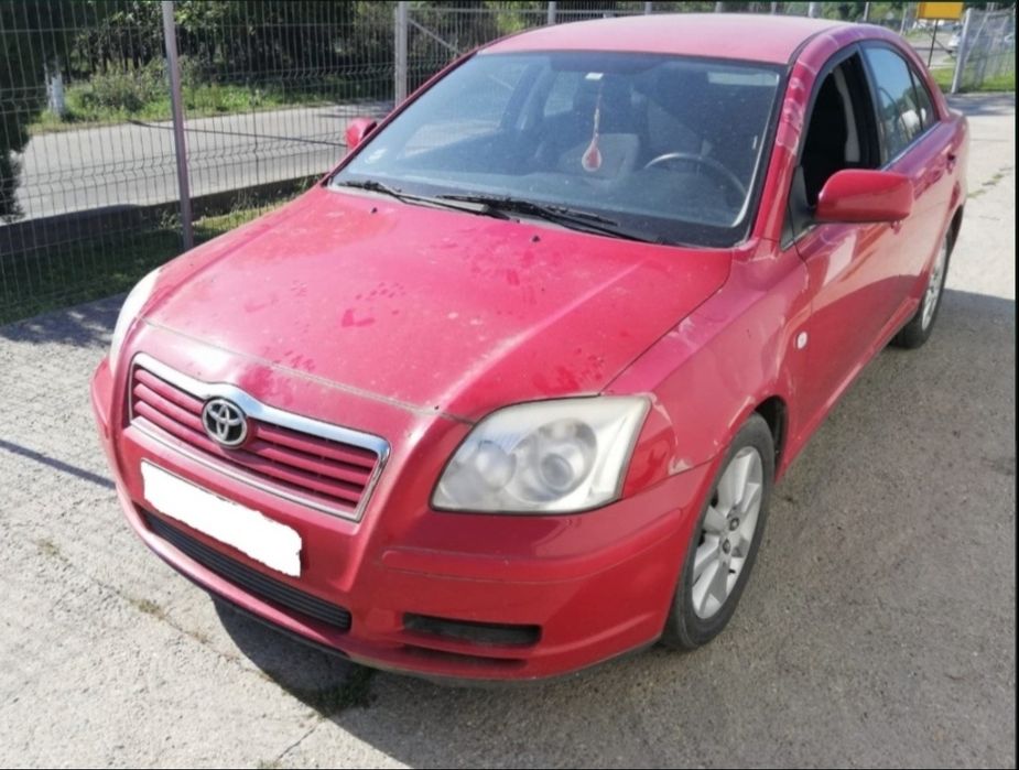 Vând galerie admisie Toyota Arvensis 2 T 25 1,8 benzina.