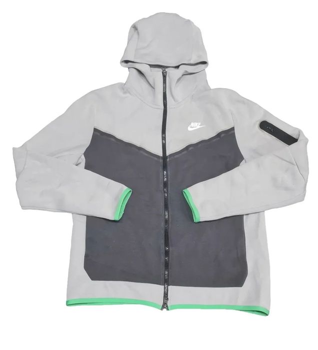 Мъжки  Nike Tech Fleece