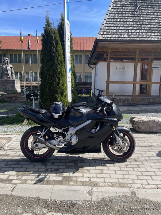 Honda cbr 600 cm !