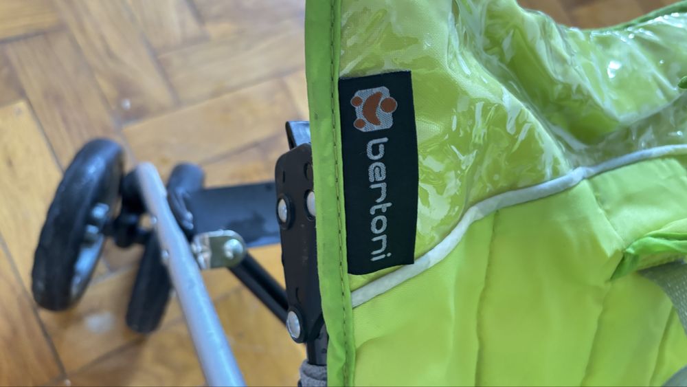 Carucior copii Bertoni