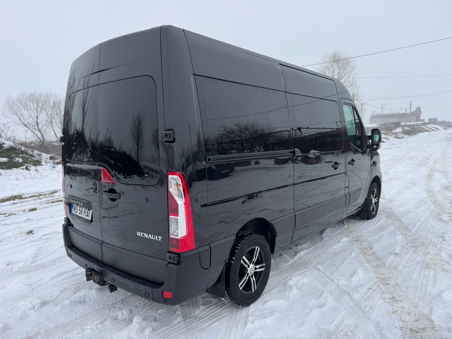 Renault Master 2020-12 9 locuri