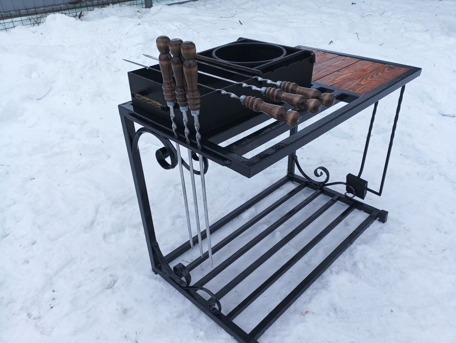 Продаёт новый мангал