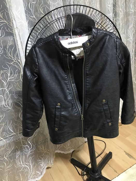 Куртка. Кожаная детская куртка. Куртка для девочек