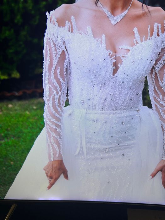 Vand rochie de mireasă