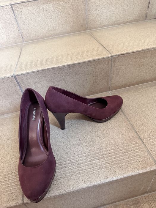 Pantofi burgundi noi