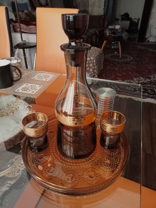 Комплект Графин (Штоф) с рюмками и подносик.