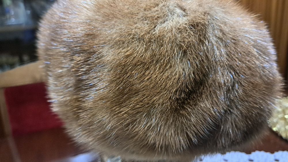 Шапка с естествен косъм от Норка