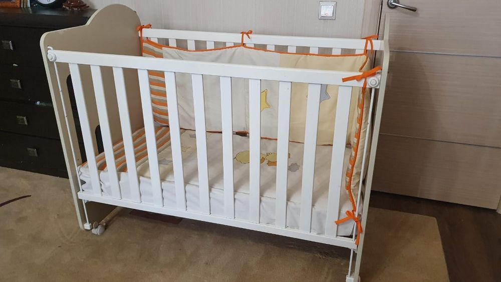 Детская кровать манеж