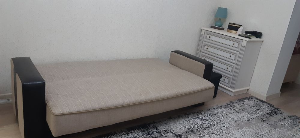 Продаётся диван 50000т