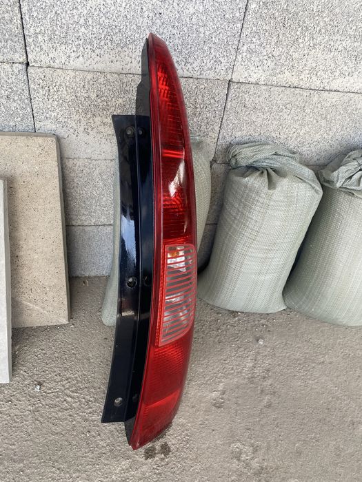 Задний фонарь mitsubishi colt