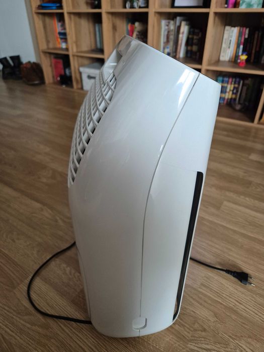 Purificator aer Philips Series 1000.