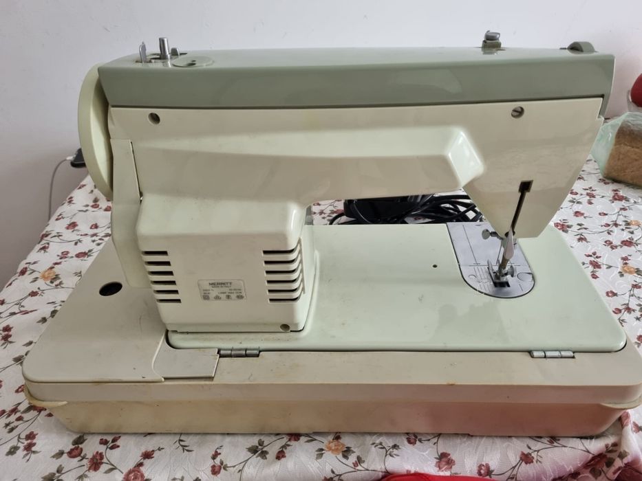 Vand masina de cusut Merritt