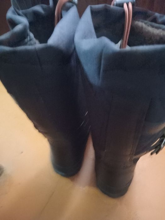 Продам Сапоги зимние.