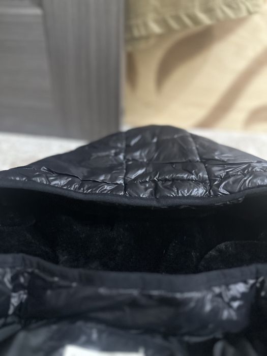 Продам осеннюю куртку на девочку