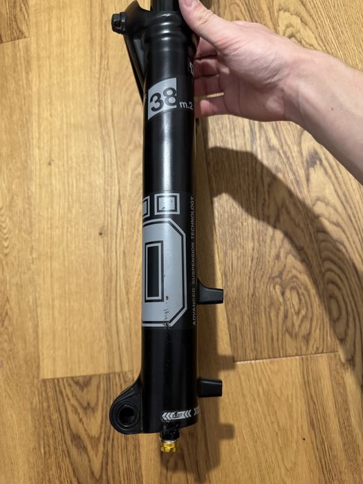 Ohlins RXF38 m.2