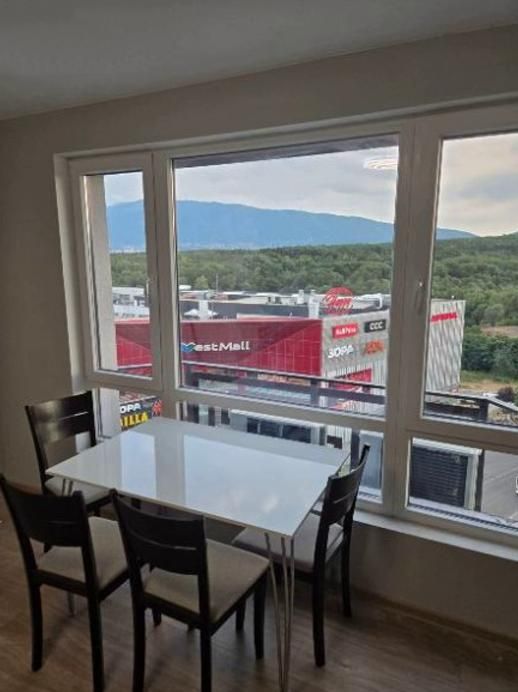 Дава се под наем Двустаен апартамент в София, Люлин 10 - 65 кв.м за 560 € - Снимка #2