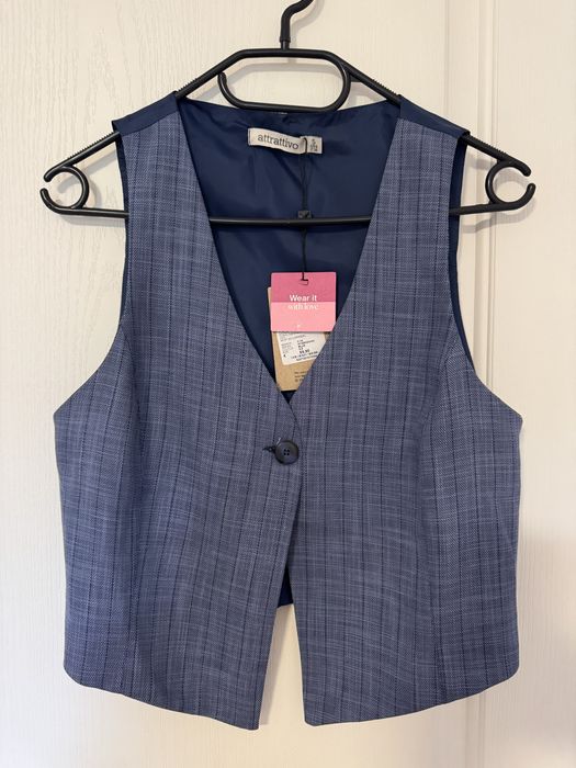 Attrattivo дамско елече – ново с етикет (размер S)