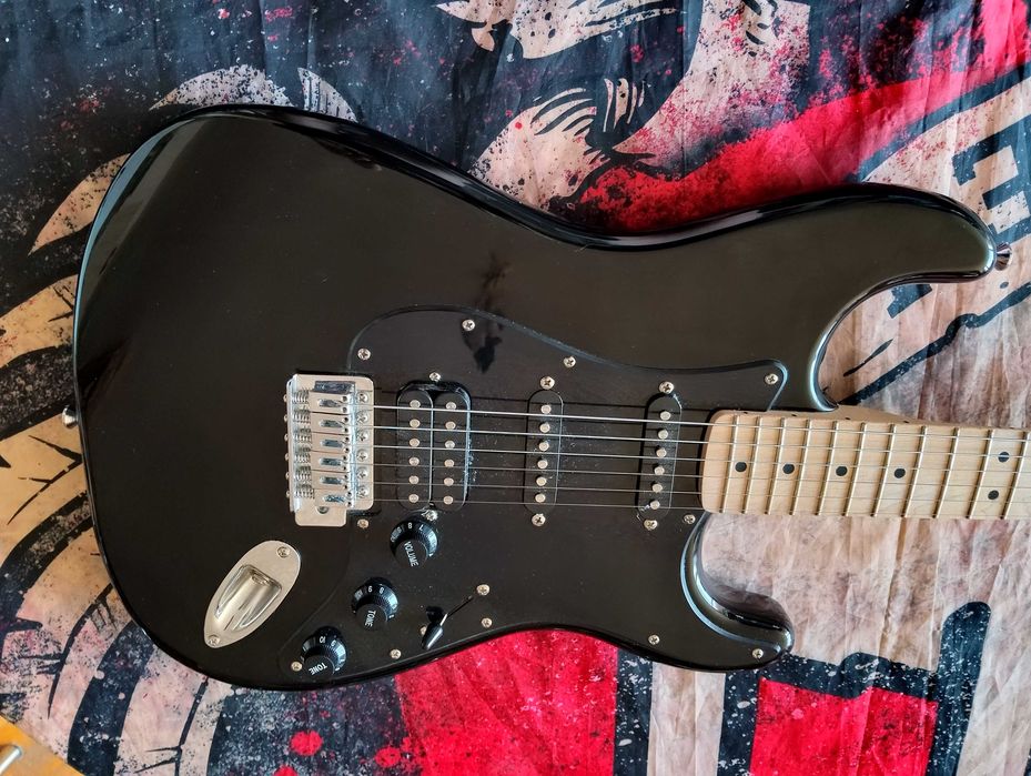 Електрическа китара SQUIER Sonic Stratocaster HH