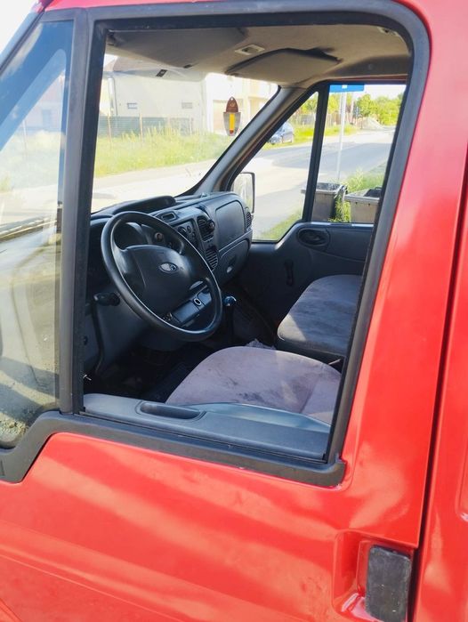 Vând Ford Transit
