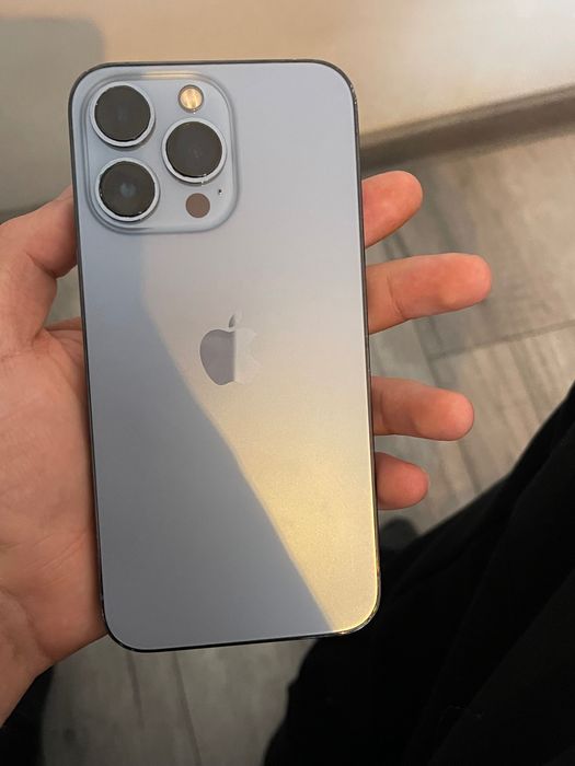 Vand iphone 13 pro 256gb 97%capacitate inca în garanție