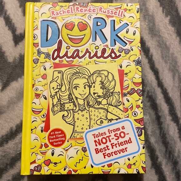 DORK DIARIES 15 books in English. Дневник НИККИ 15 книги На Английском