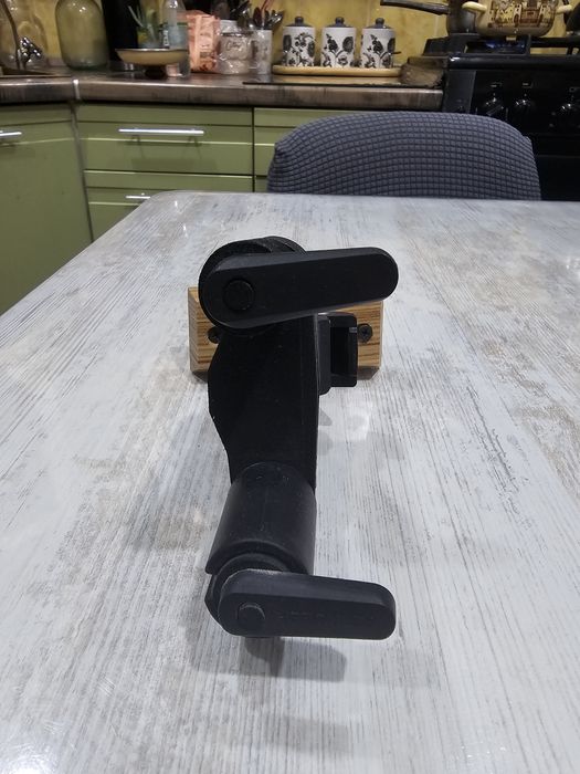 Продам крепление для гитары