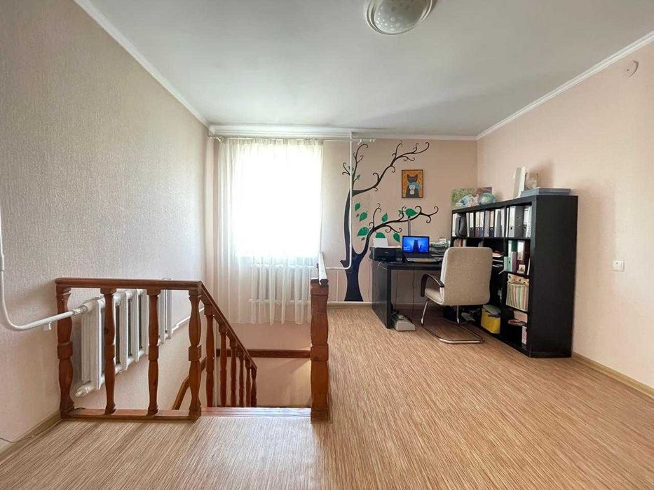Продам шикарный  дом в Солнечном