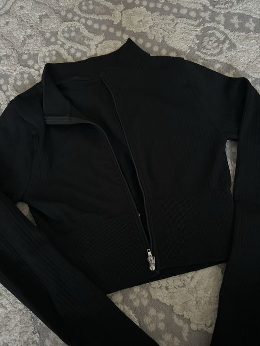 Спортивные кофты, лонгслив