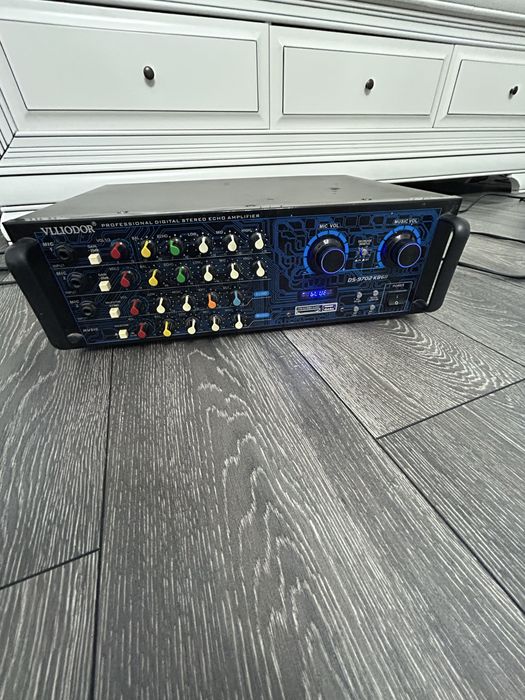 Amplificator Vlliodor 9702
