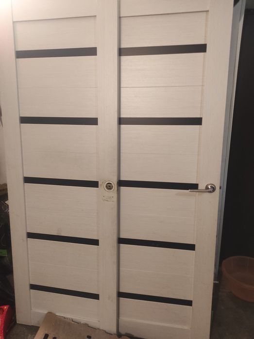 Продам двери срочно