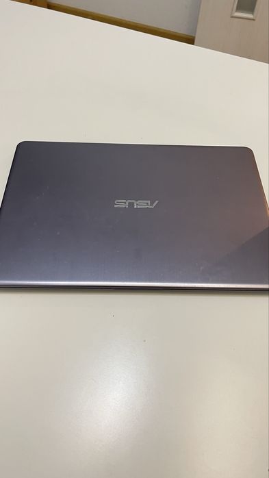 Продам ноутбук Asus vivobook