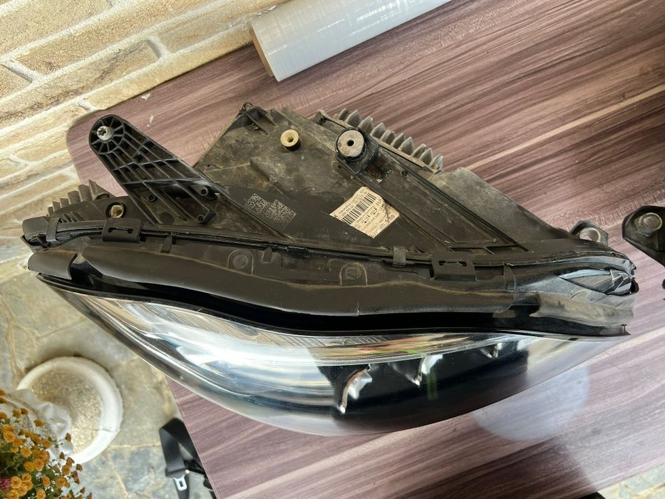 Far mercedes cls dreapta multibeam