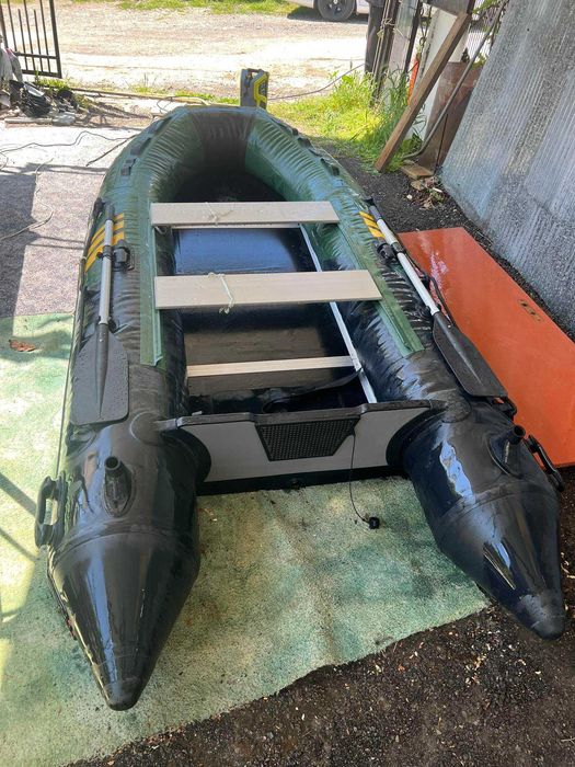 Продавам лодка PESCADOR P330-HF