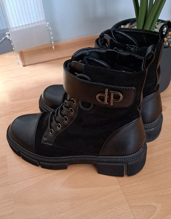 Дамски боти номер 37