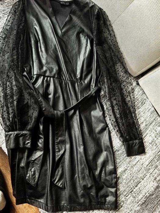 Кожена рокля размер С