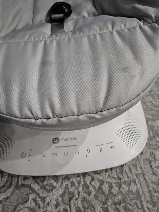 Кресло качалка Mom's 4