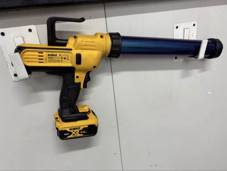 Pistol silicon dewalt