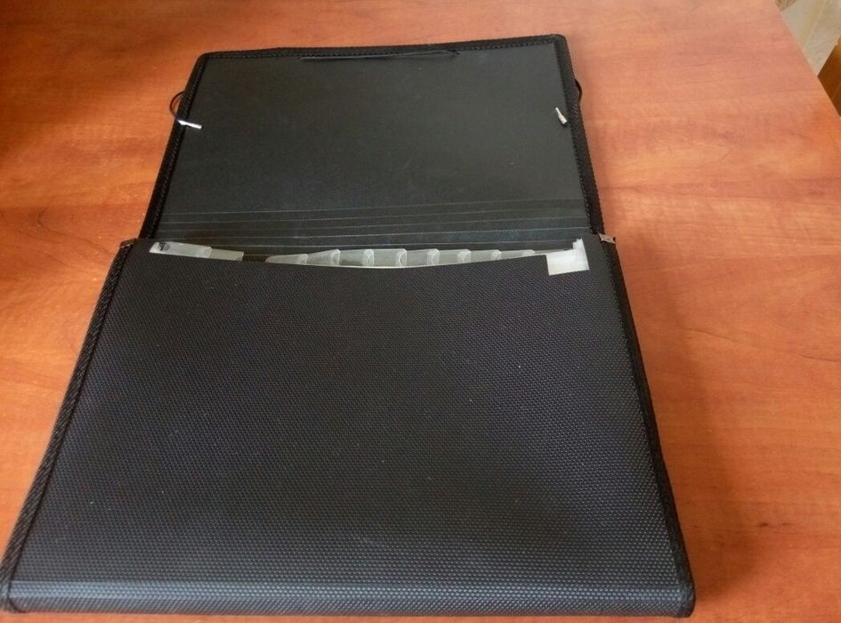 Продаю папки разные