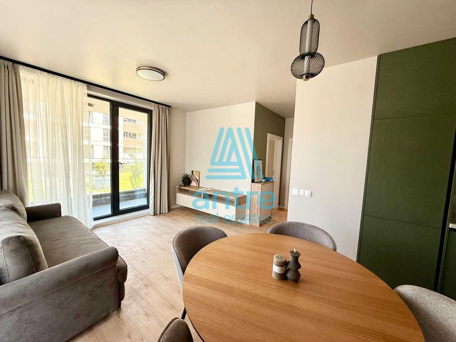 Двустаен апартамент в кв. Кръстова вада