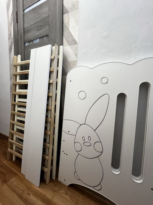 Кроватка маятник детская